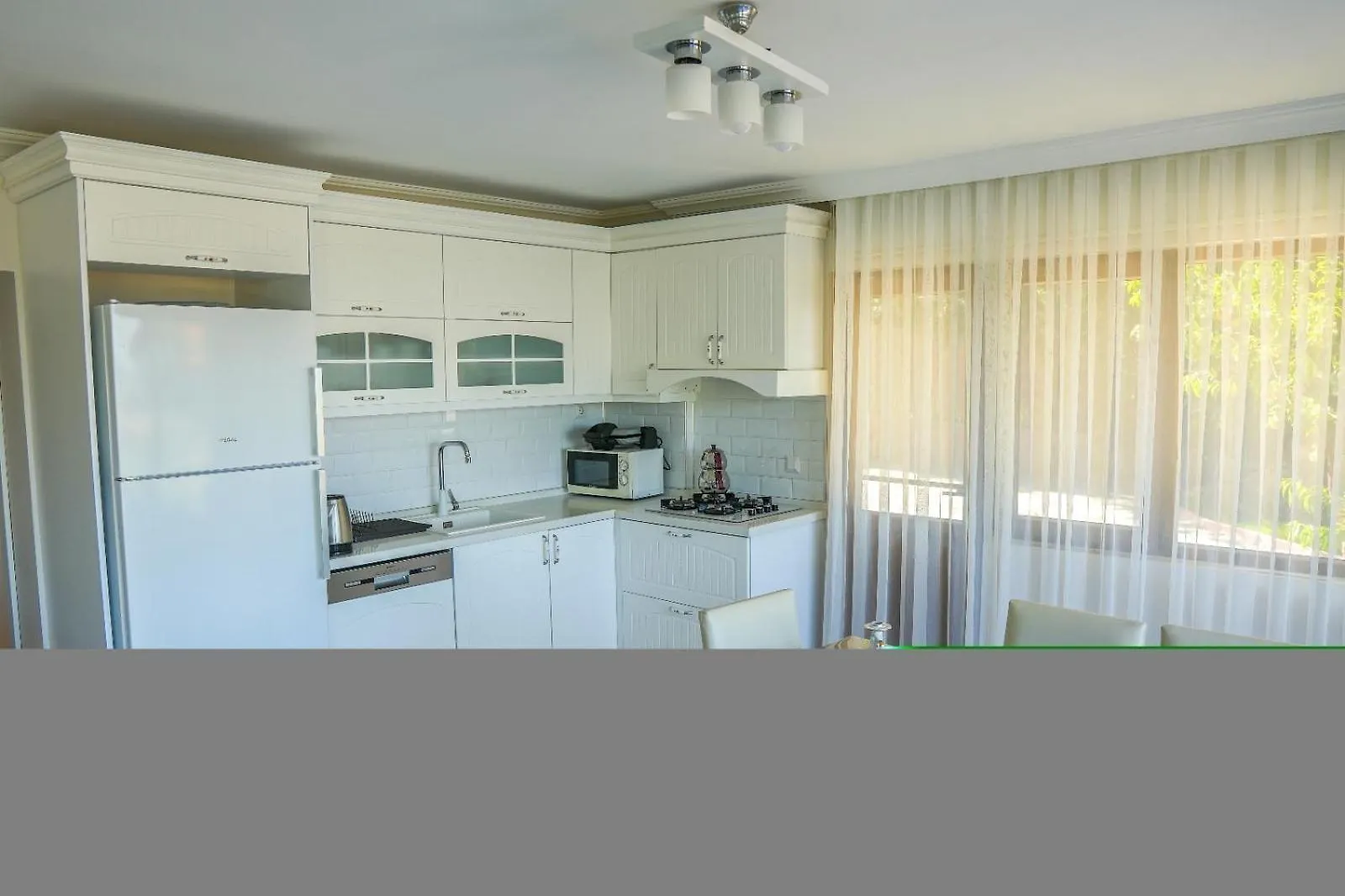 Villa Aral Ula 0*,