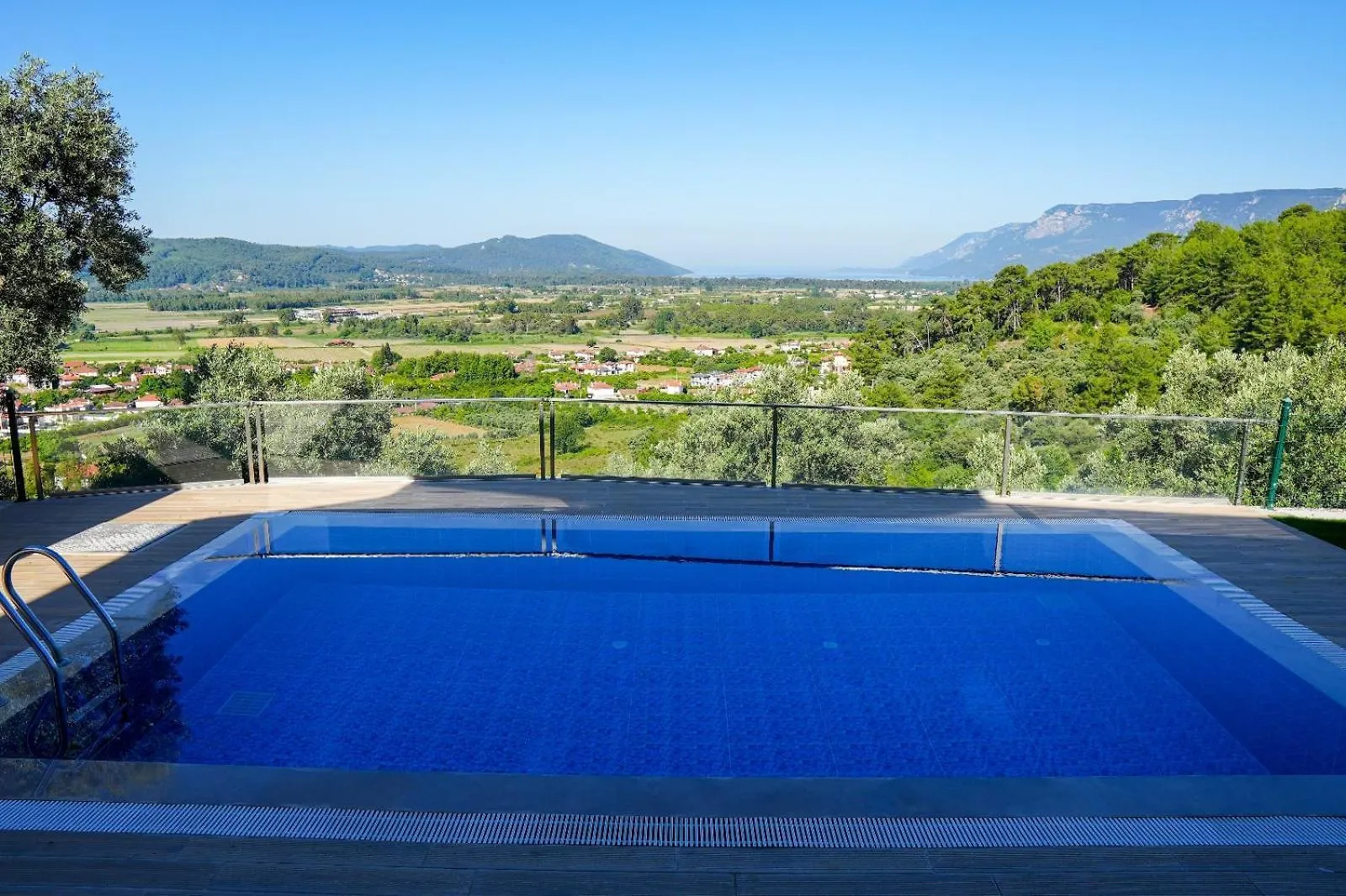 Villa Aral Ula